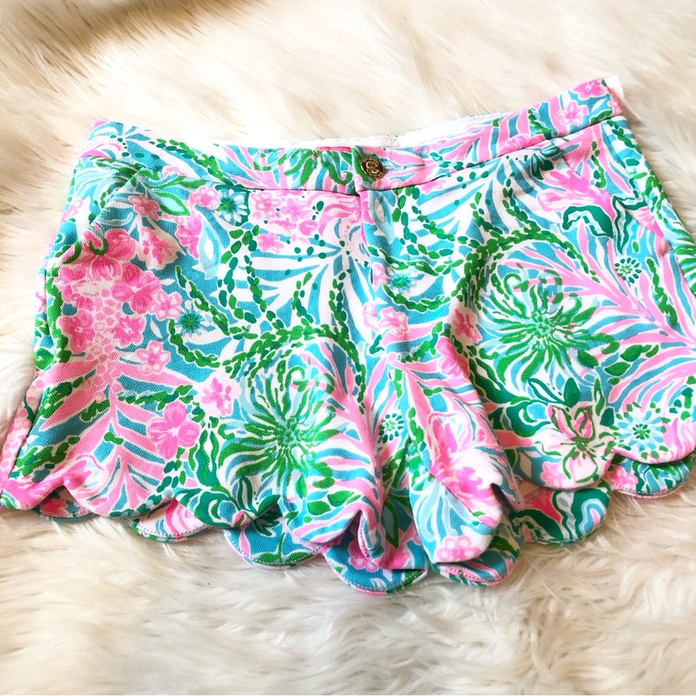 Lilly Pulitzer Knit Buttercup Shorts Amalfi Blue Leaf it Wild - Picture 4 of 7